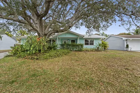 5345 SE 52nd Ave, Stuart, FL 34997 photo 3
