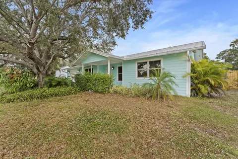 5345 SE 52nd Ave, Stuart, FL 34997 photo 2