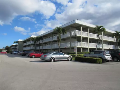 9872 Marina Blvd #1438, Boca Raton, FL 33428
