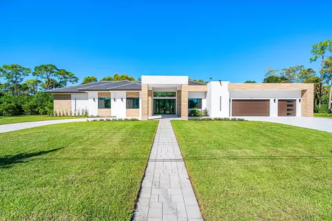14817 Paddock Dr, Wellington, FL 33414