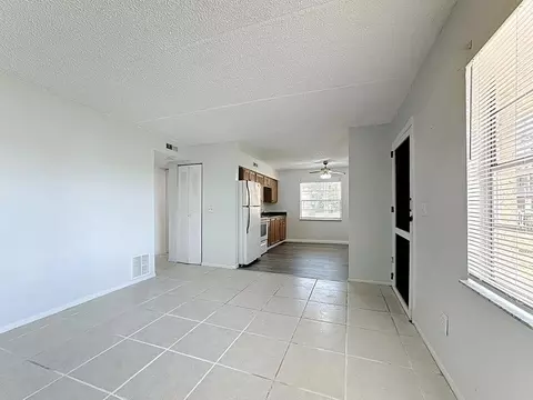 Living - 694 Michigan Court, Saint Cloud, FL 34769 photo 2 of 2