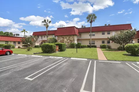 12016 Greenway Cir S #204, Royal Palm Beach, FL 33411