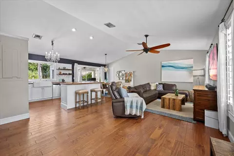 443 Beacon St, Tequesta, FL 33469 photo 4