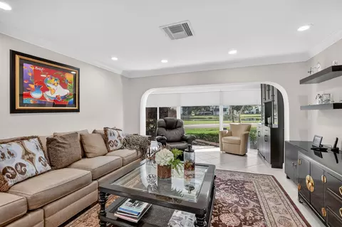 103 Bridgewood Ct, Boca Raton, FL 33434