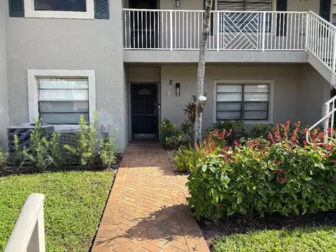 50 Stratford Ln #E, Boynton Beach, FL 33436