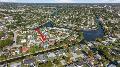 1530 W River Dr, Margate, FL 33063