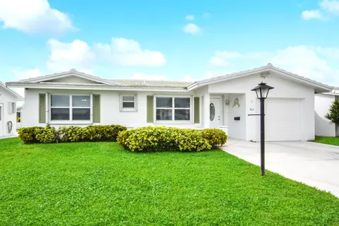 902 SW 6th Ave, Boynton Beach, FL 33426
