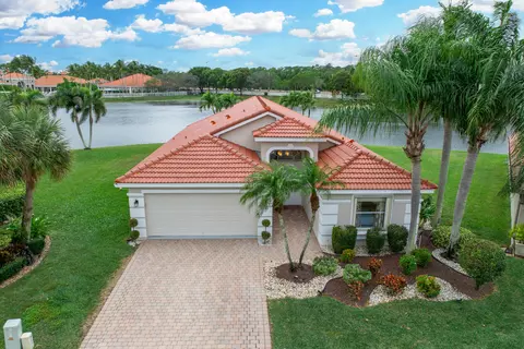 9894 Agnello St, Lake Worth, FL 33467