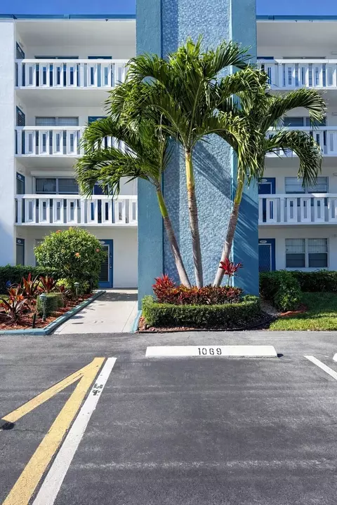 1071 Exeter D, Boca Raton, FL 33434 photo 1