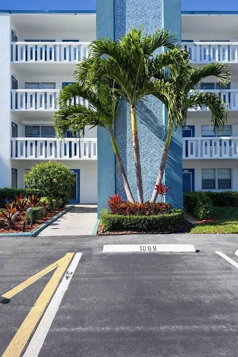 1071 Exeter D, Boca Raton, FL 33434 photo 13