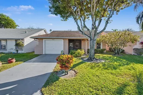 3962 Dafilee Cir, West Palm Beach, FL 33417