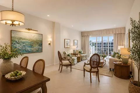 105 Paradise Harbour Blvd #506, North Palm Beach, FL 33408