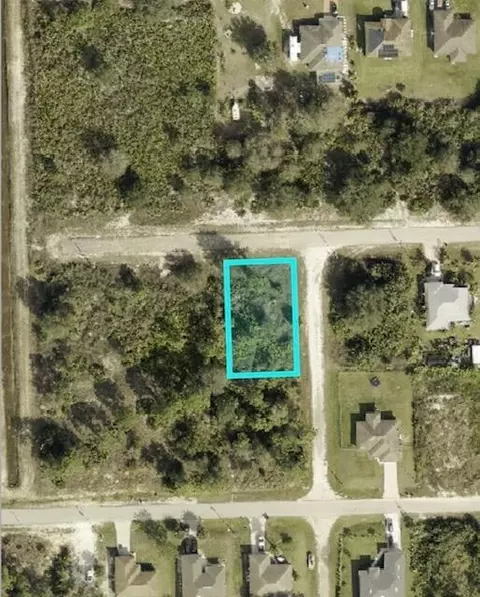 2515 54th St W, Lehigh Acres, FL 33971