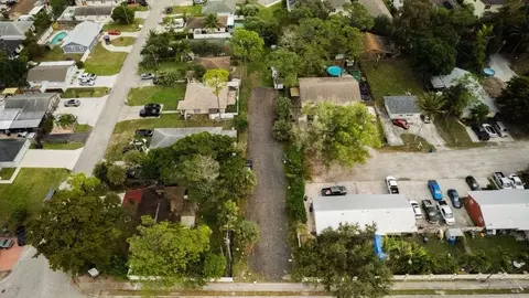 3630 S Haverhill Rd, Lake Worth, FL 33463