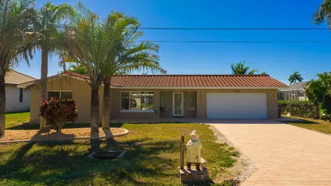 1636 SE 39th St, Cape Coral, FL 33904