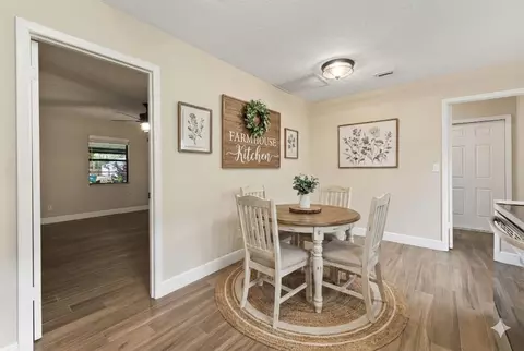 Dining - 3585 SE 8th St, Okeechobee, FL 34974 photo 1 of 1