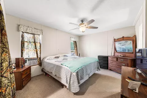 Bedroom - 16112 NW 276th St, Okeechobee, FL 34972 photo 3 of 6