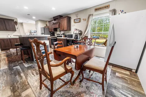 Dining - 16112 NW 276th St, Okeechobee, FL 34972 photo 1 of 1