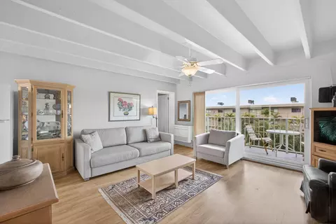 4001 S Ocean Blvd #315, South Palm Beach, FL 33480