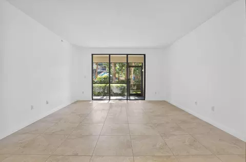 800 Uno Lago Dr #102, Juno Beach, FL 33408 photo 17