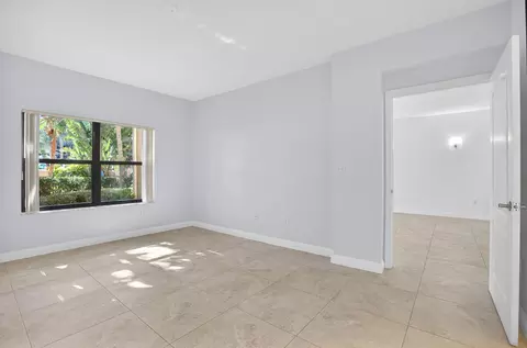 800 Uno Lago Dr #102, Juno Beach, FL 33408 photo 22