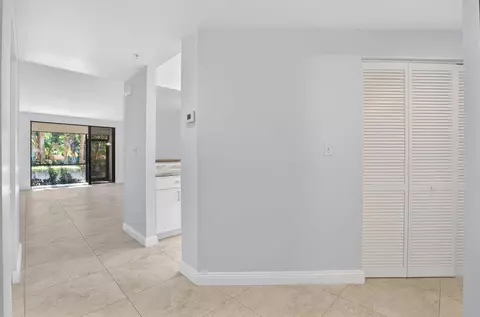 800 Uno Lago Dr #102, Juno Beach, FL 33408 photo 7