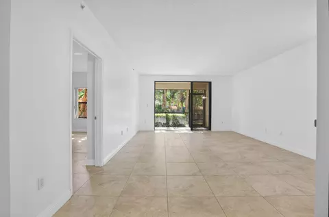 800 Uno Lago Dr #102, Juno Beach, FL 33408 photo 14