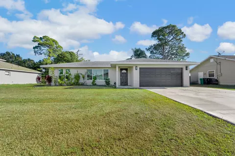 1657 SE Sandia Dr, Port St Lucie, FL 34953