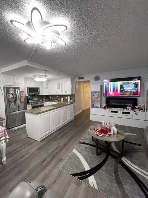 3021 Ellesmere B #3021, Deerfield Beach, FL 33442