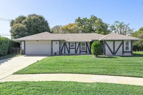 6206 Springdale Way, Delray Beach, FL 33445
