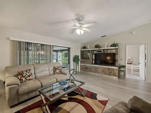 20 Walcott Dr, Boynton Beach, FL 33426 photo 6