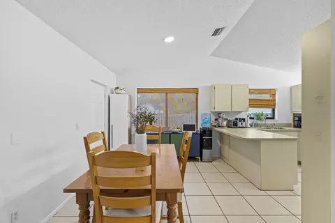 53 SE Ontario Way, Stuart, FL 34997 photo 15