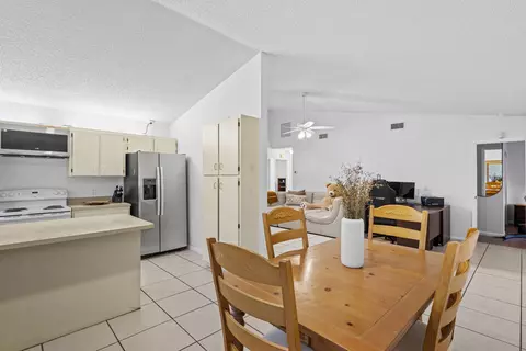 53 SE Ontario Way, Stuart, FL 34997 photo 14
