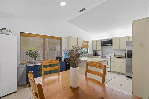 53 SE Ontario Way, Stuart, FL 34997 photo 5
