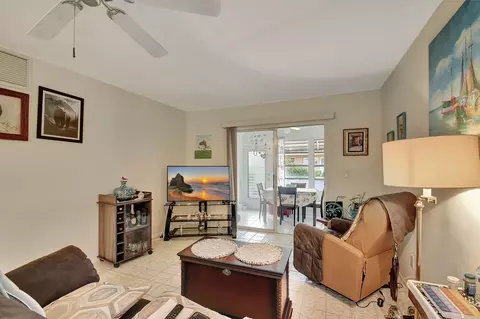 2121 NE 1st Ct #105, Boynton Beach, FL 33435