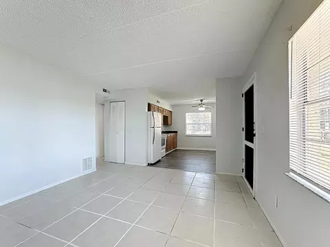694 Michigan Ct #4, Saint Cloud, FL 34769