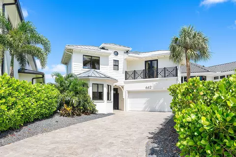 662 Boca Marina Ct, Boca Raton, FL 33487