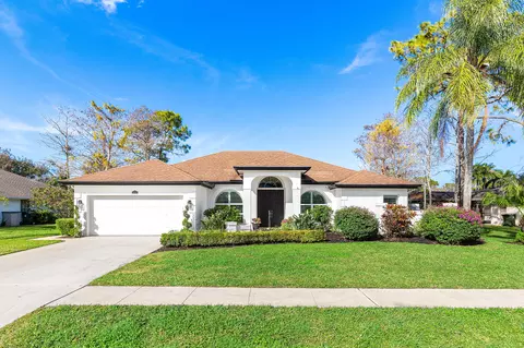 13747 Staimford Dr, Wellington, FL 33414