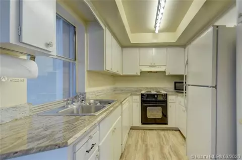 2741-2745 NE 30th Ave, Lighthouse Point, FL 33064 photo 7