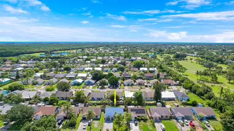 View/Area - 5929 SE Collins Ave, Stuart, FL 34997 photo 2 of 9