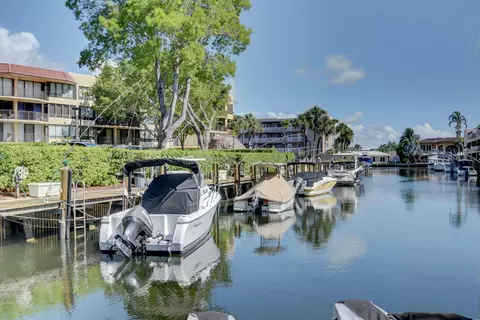 799 Jeffery St #209, Boca Raton, FL 33487