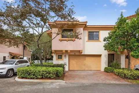 4751 Grand Cypress Cir N, Coconut Creek, FL 33073