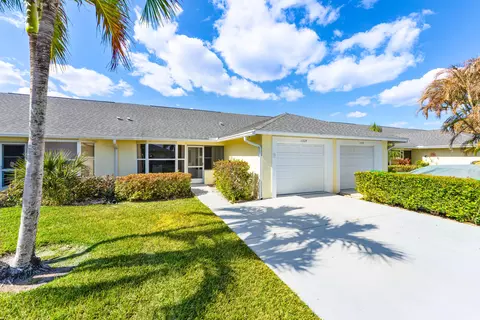 10924 SE Stonehill Ln, Hobe Sound, FL 33455