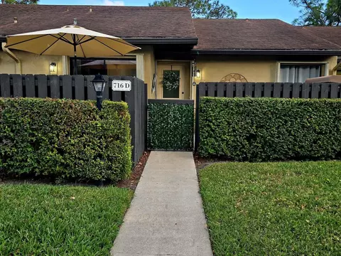 716 Sunny Pine Way, Greenacres, FL 33415