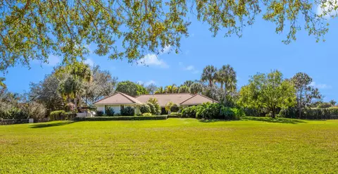 15262 Natures Point Ln, Wellington, FL 33414