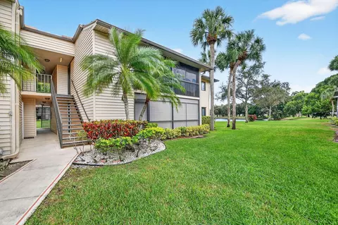 15488 Lakes Of Delray Blvd #207, Delray Beach, FL 33484