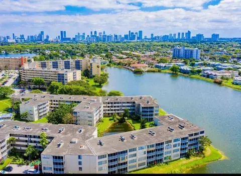 1750 NE 191st St #600, Miami, FL 33179