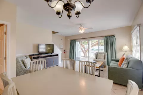 7073 Hawks Cay Blvd, Marathon, FL 33050 photo 12