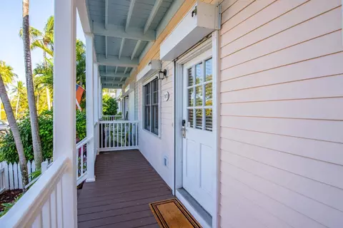 7073 Hawks Cay Blvd, Marathon, FL 33050 photo 9