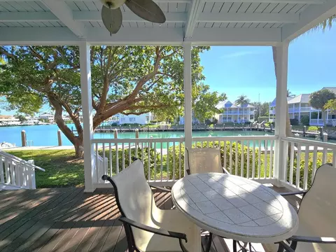 7073 Hawks Cay Blvd, Marathon, FL 33050 photo 17